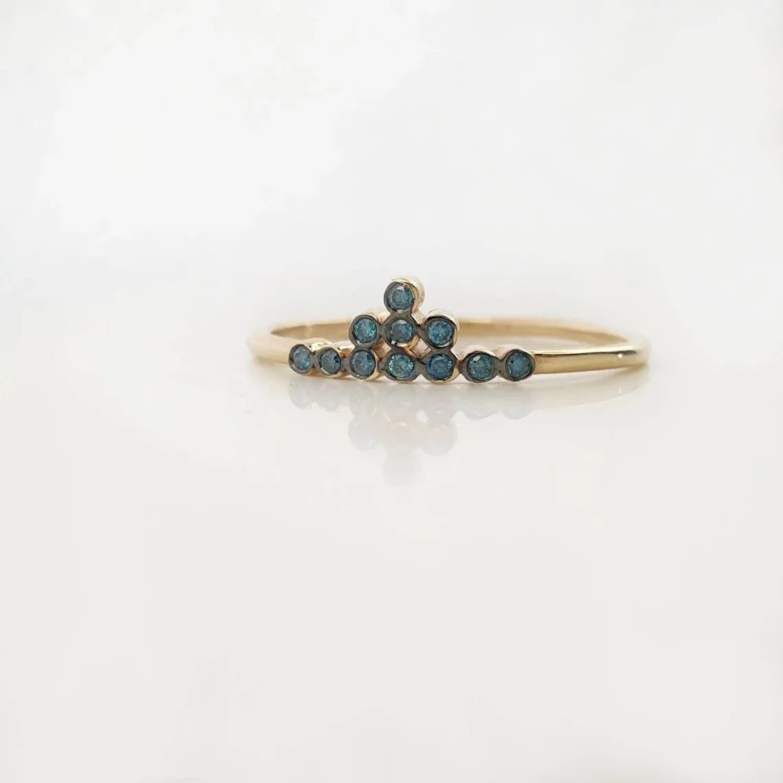 11 Blue diamonds Ring