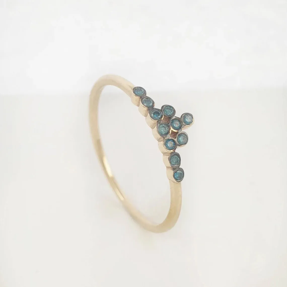 11 Blue diamonds Ring