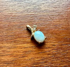 14k Yellow Gold Oval Opal Diamond Accent Necklace Pendant