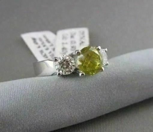 2.40CT WHITE & FANCY YELLOW DIAMOND 14K WHITE GOLD 3 STONE ROUND ENGAGEMENT RING