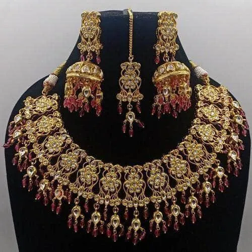 Antique Gold Design Necklace Set