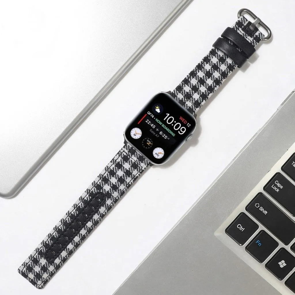 Apple Watch Series 6 / 5 44mm plaid nylon watch band - Black / White