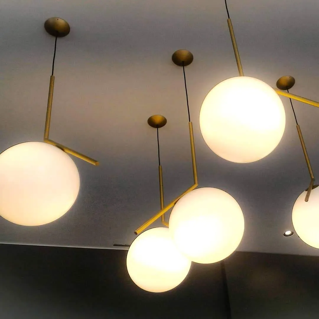 Corner Round Pendant Light