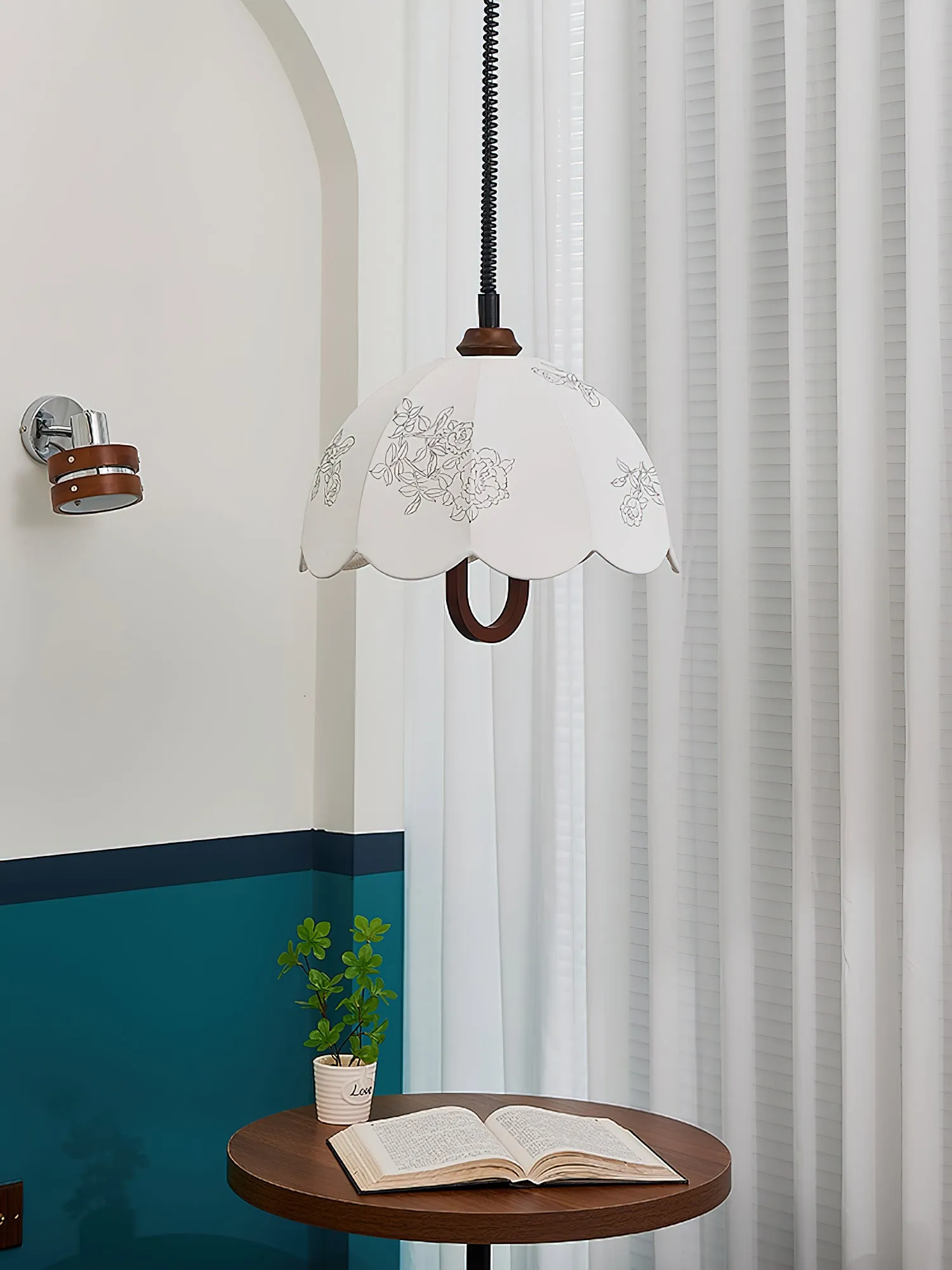 Floral Grace Pendant Lamp