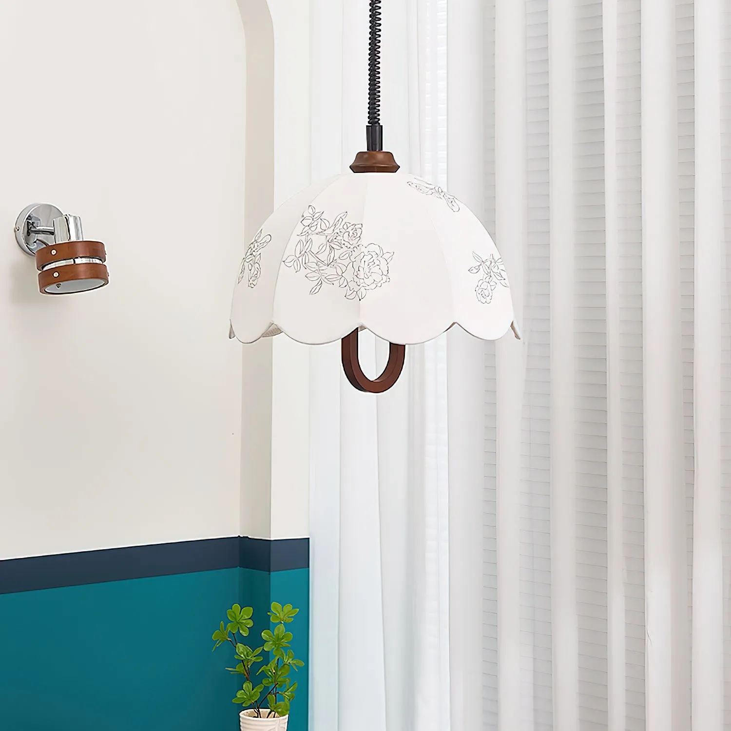 Floral Grace Pendant Lamp