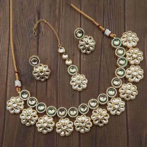 Flower Motif Kundan Ad Necklace Set