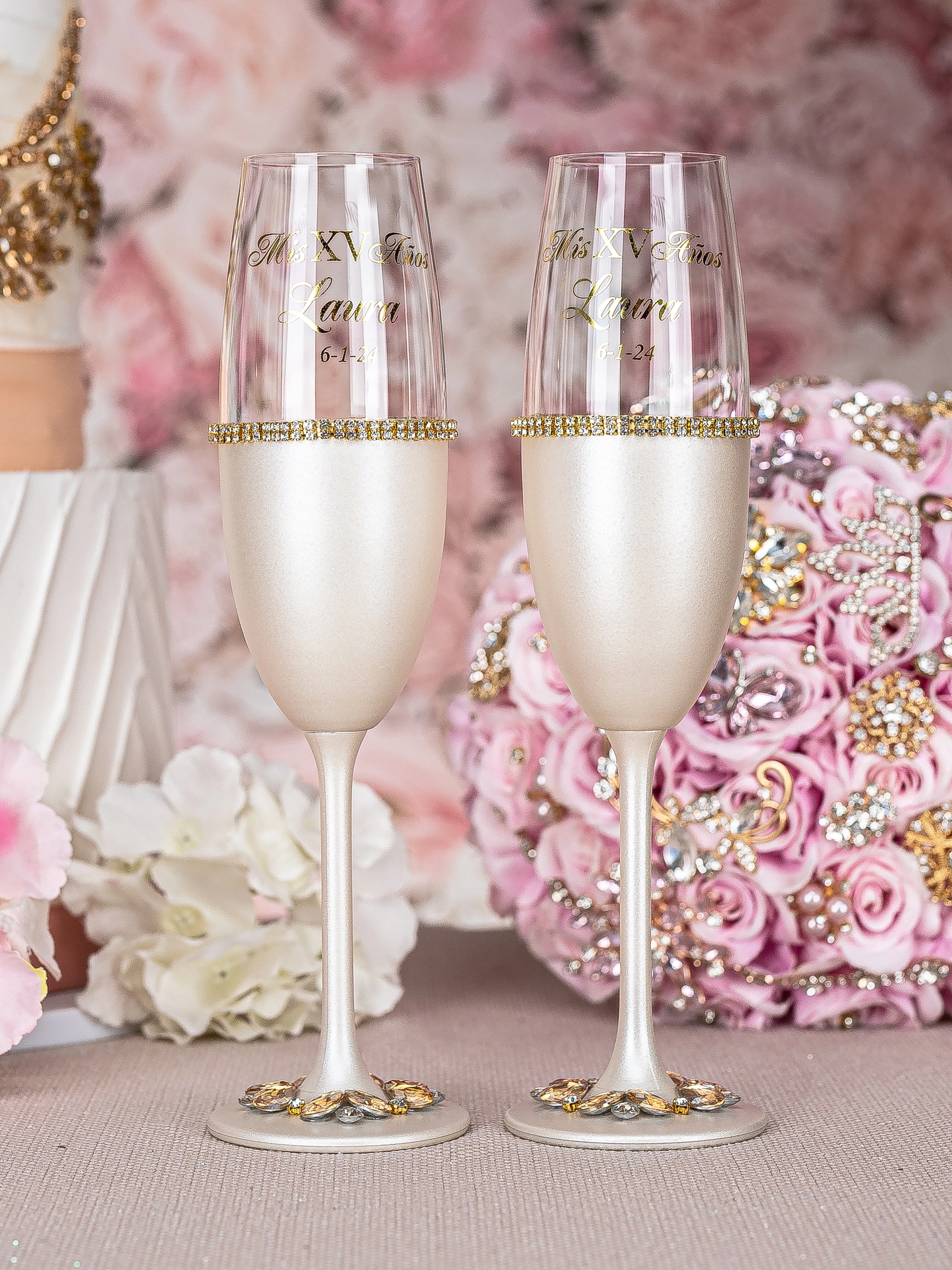 Gold 6 quinceanera champagne glasses (simple design)