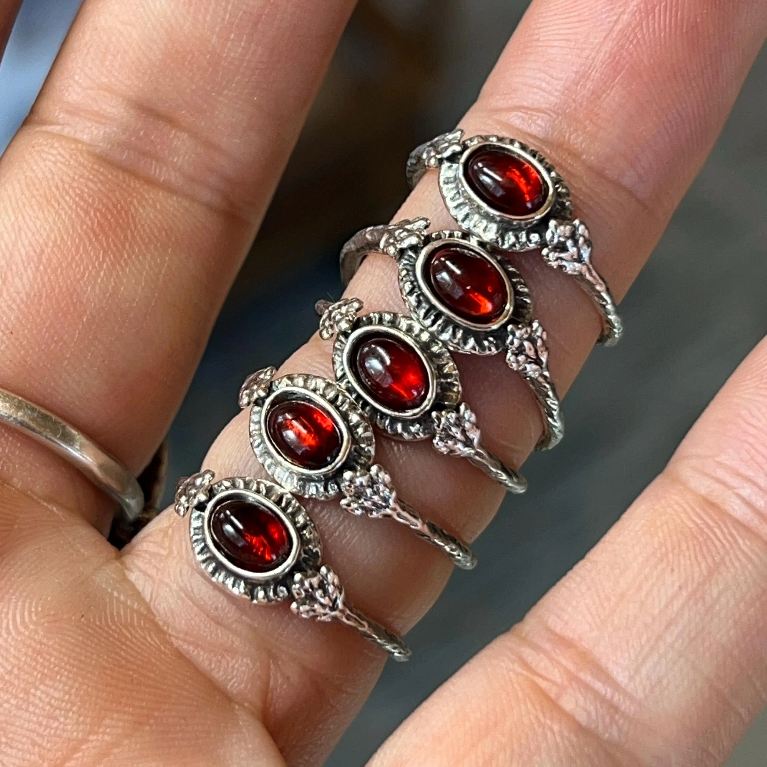 HARMONY Garnet Ring