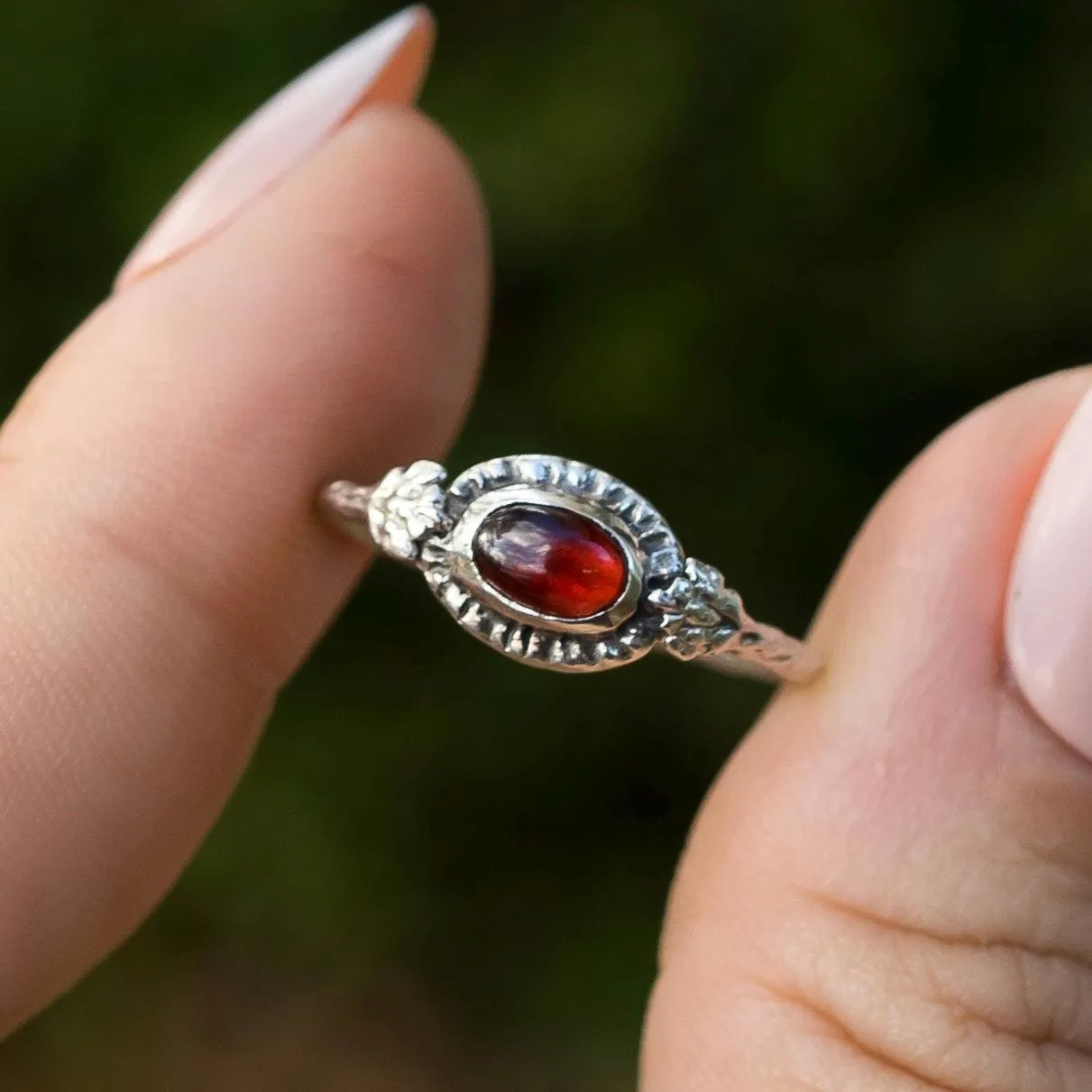 HARMONY Garnet Ring