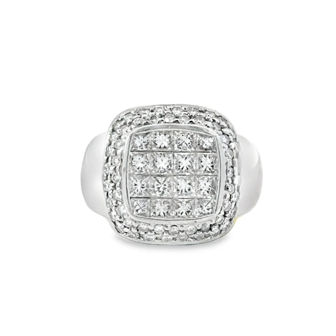 Kirkland Jewelry Estate | 18K White Gold Diamond Cluster Ring