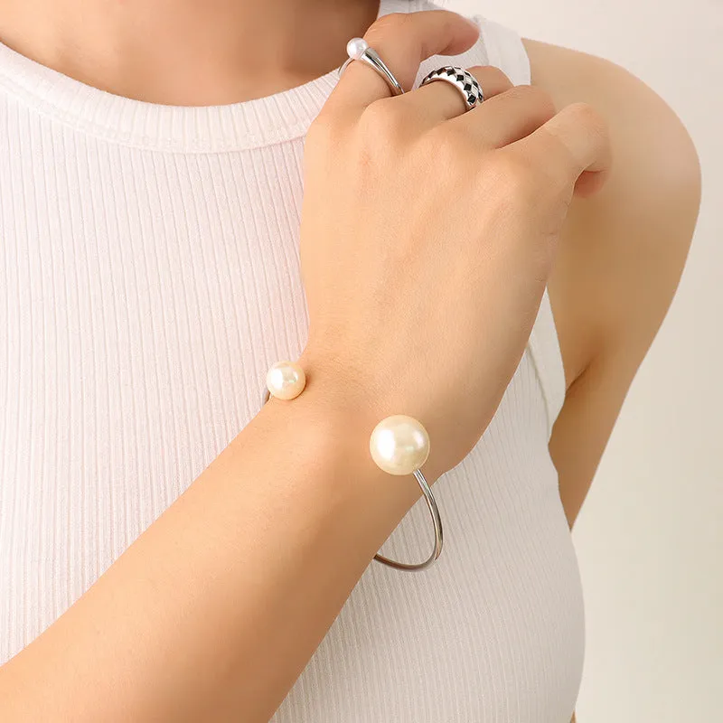 Korean Retro Pearl Bracelet with 18K Gold Plating