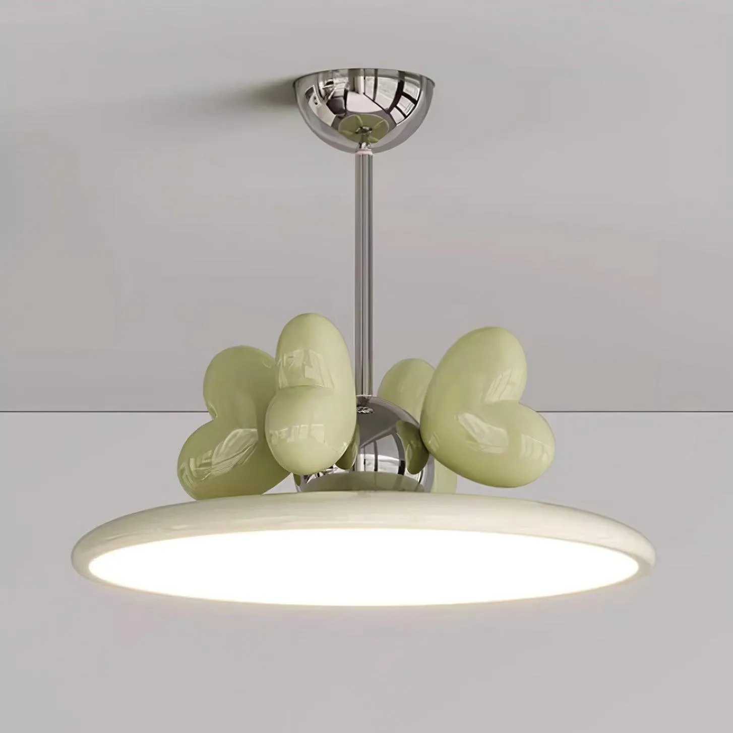 Lilia Pendant Lamp