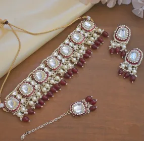 Maisha Uncut Kundan Meenawork Choker Set.