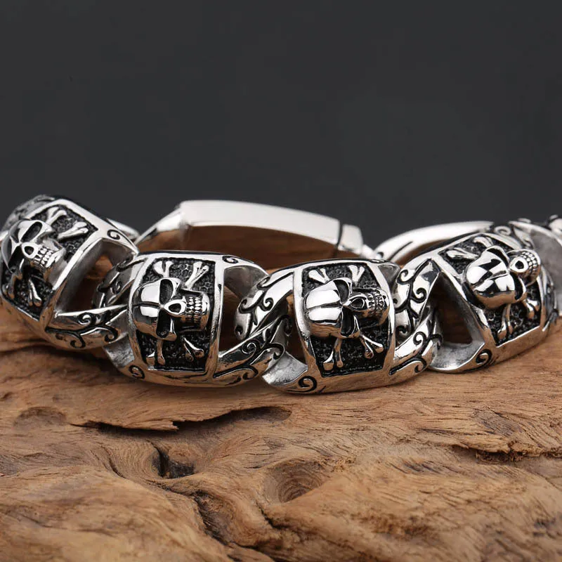 Men's Titanium Steel Skull Bracelet - European and American Hip-Hop Punk Style Jewelry