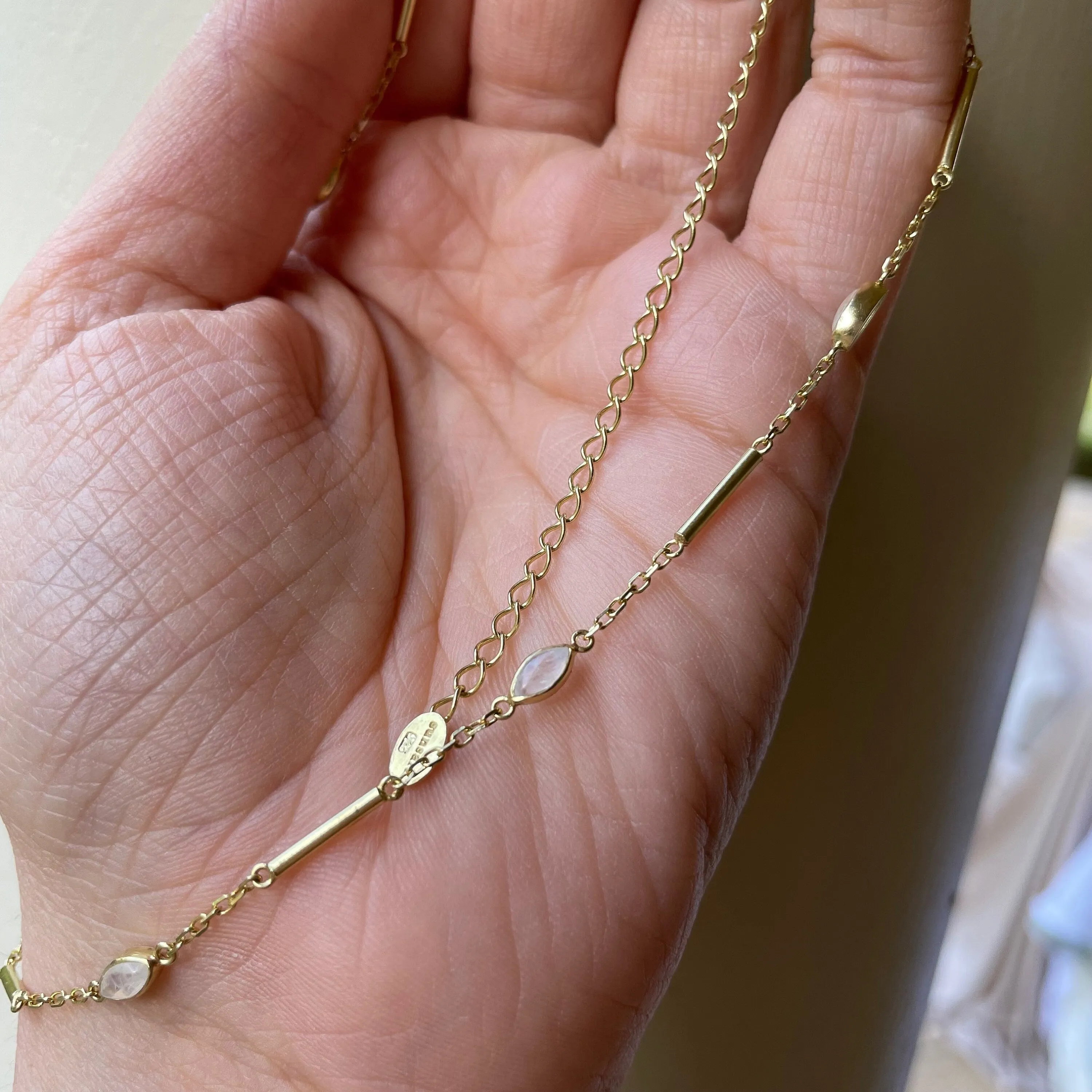 Mila Gold Rainbow Moonstone Choker