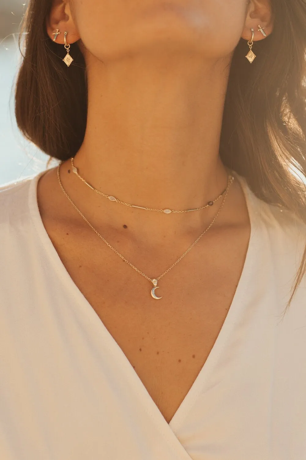 Mila Gold Rainbow Moonstone Choker