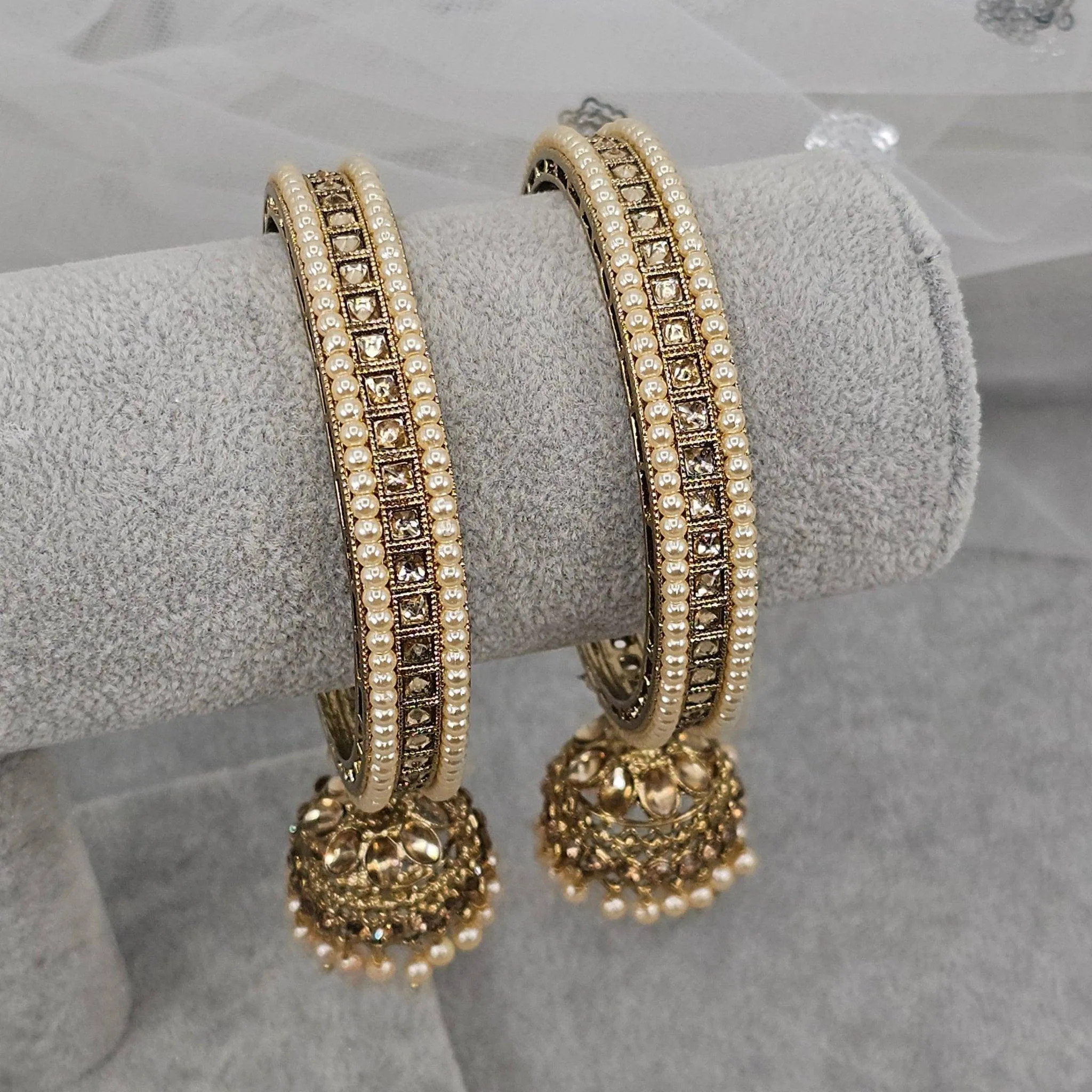 Neha Jhumka bangle set