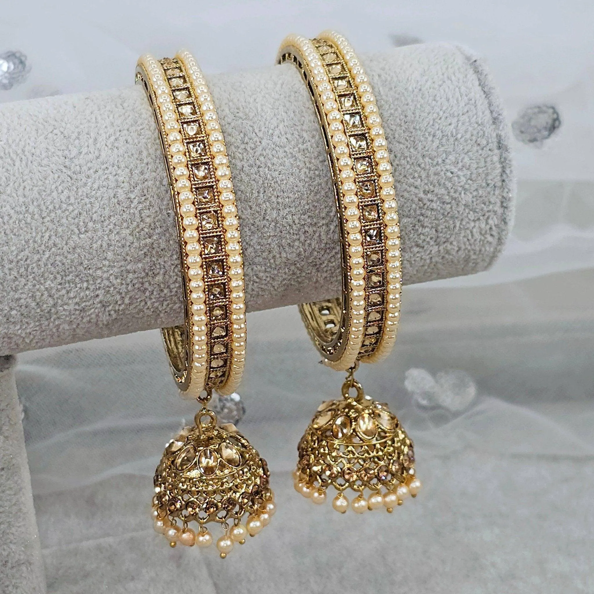 Neha Jhumka bangle set