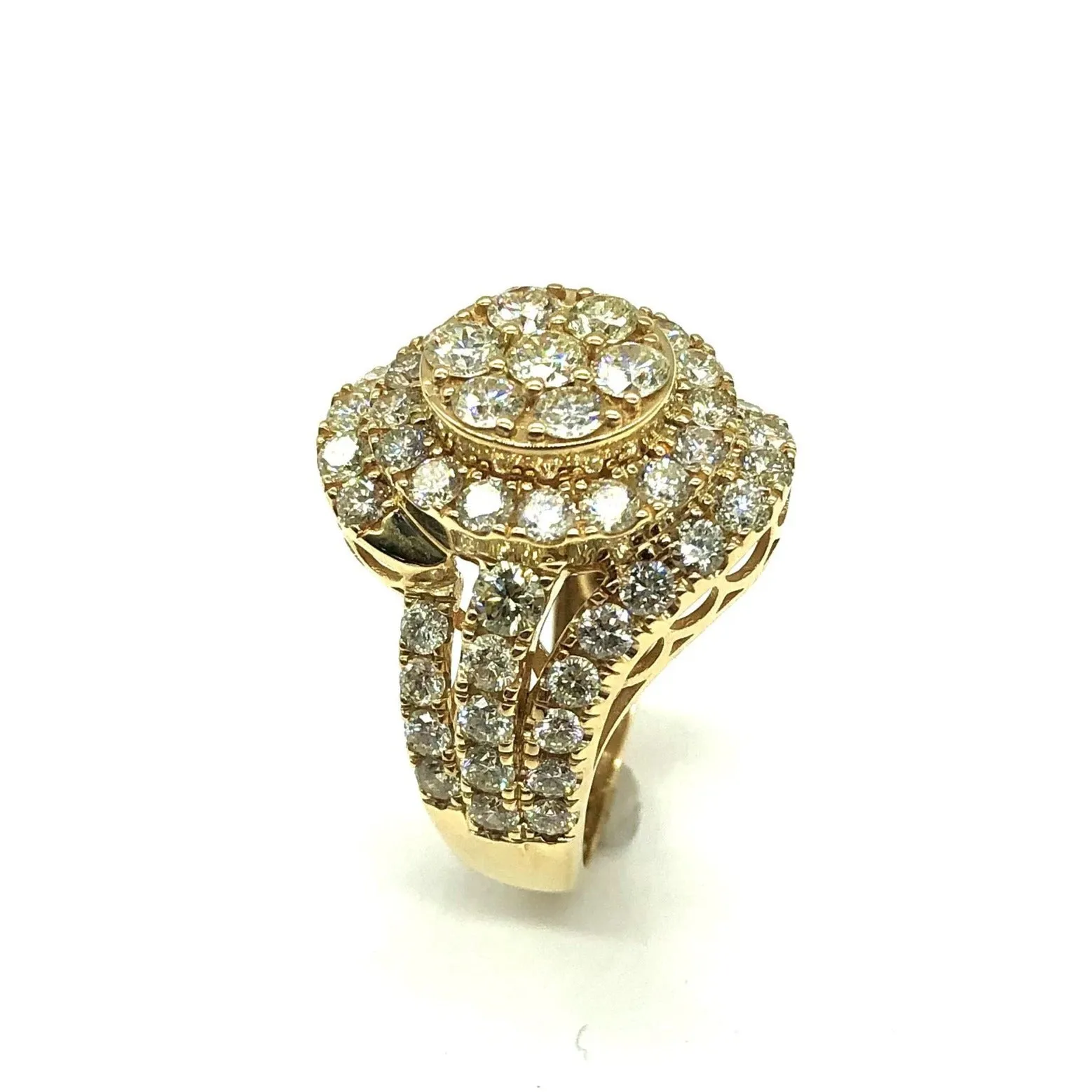 *New* 3.11 Diamond Cluster Ring