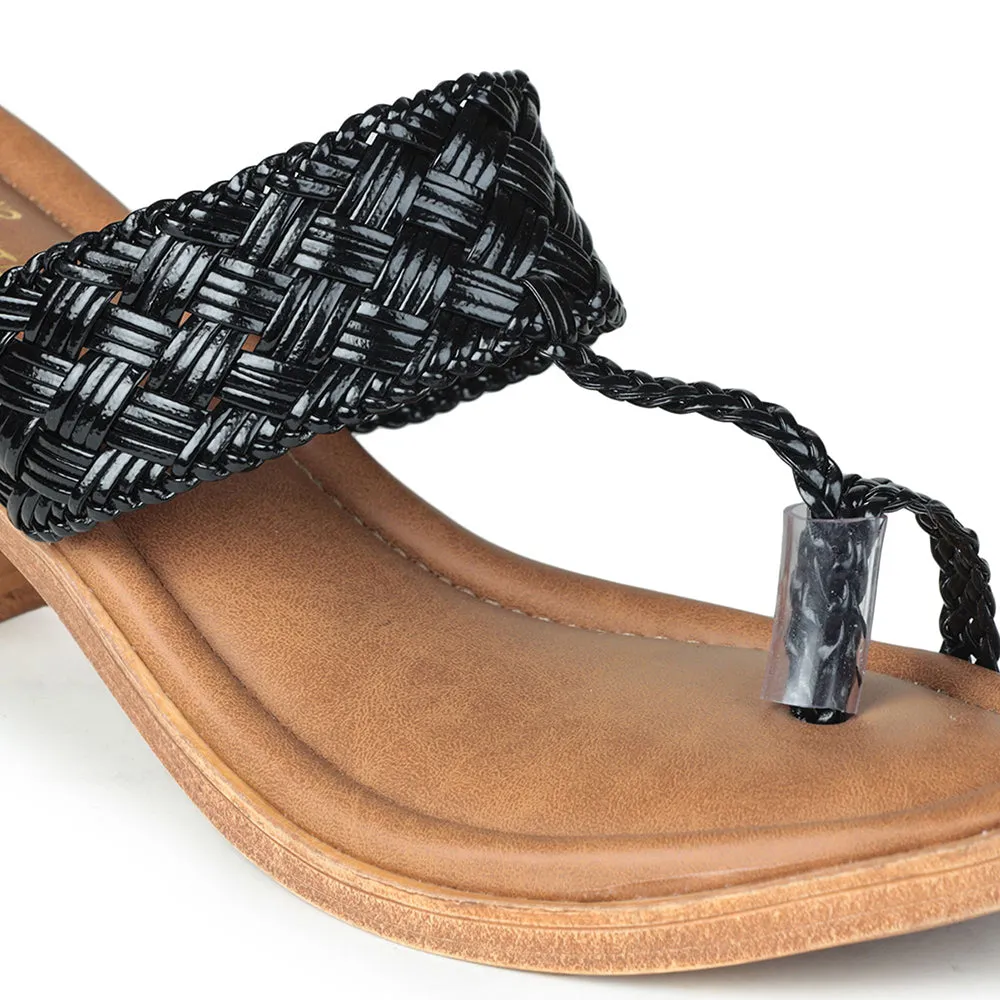 Senorita Casual (Black) Toe Ring Sandal For Women EMERY-1 By Liberty