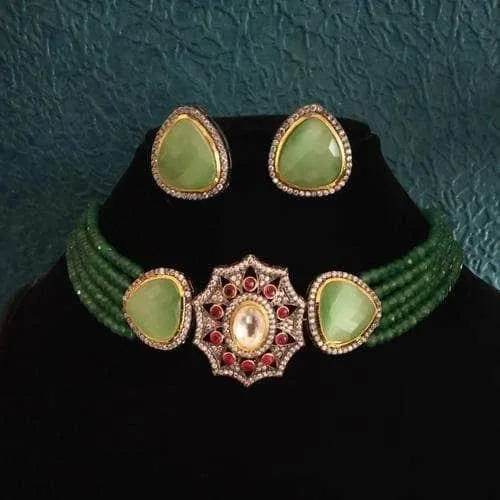 Simple Stone Kundan Choker