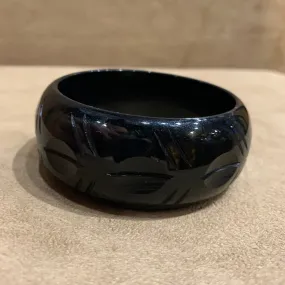 Splendette black wide carved bangle