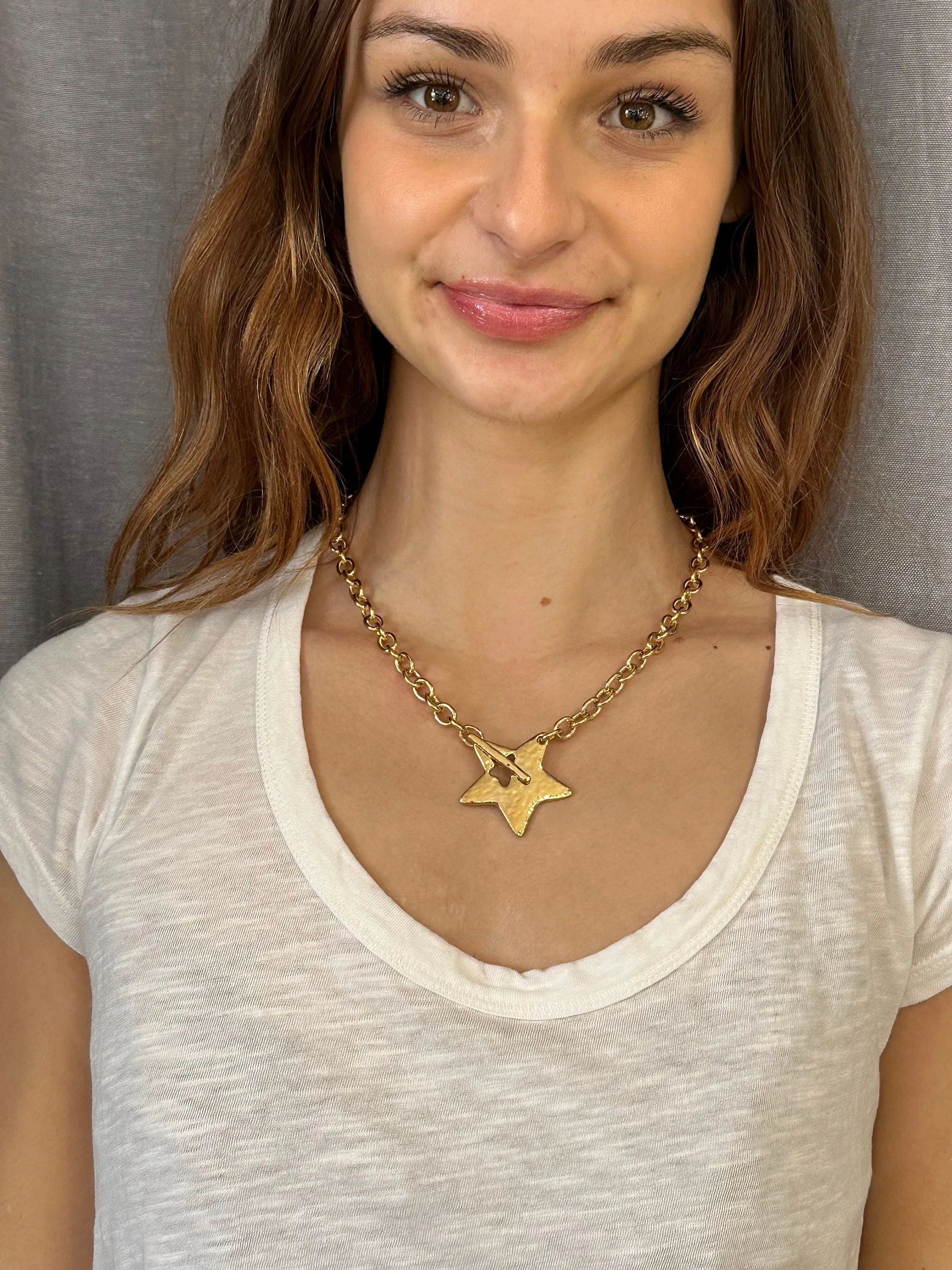 'Star in Front' Necklace - Gold