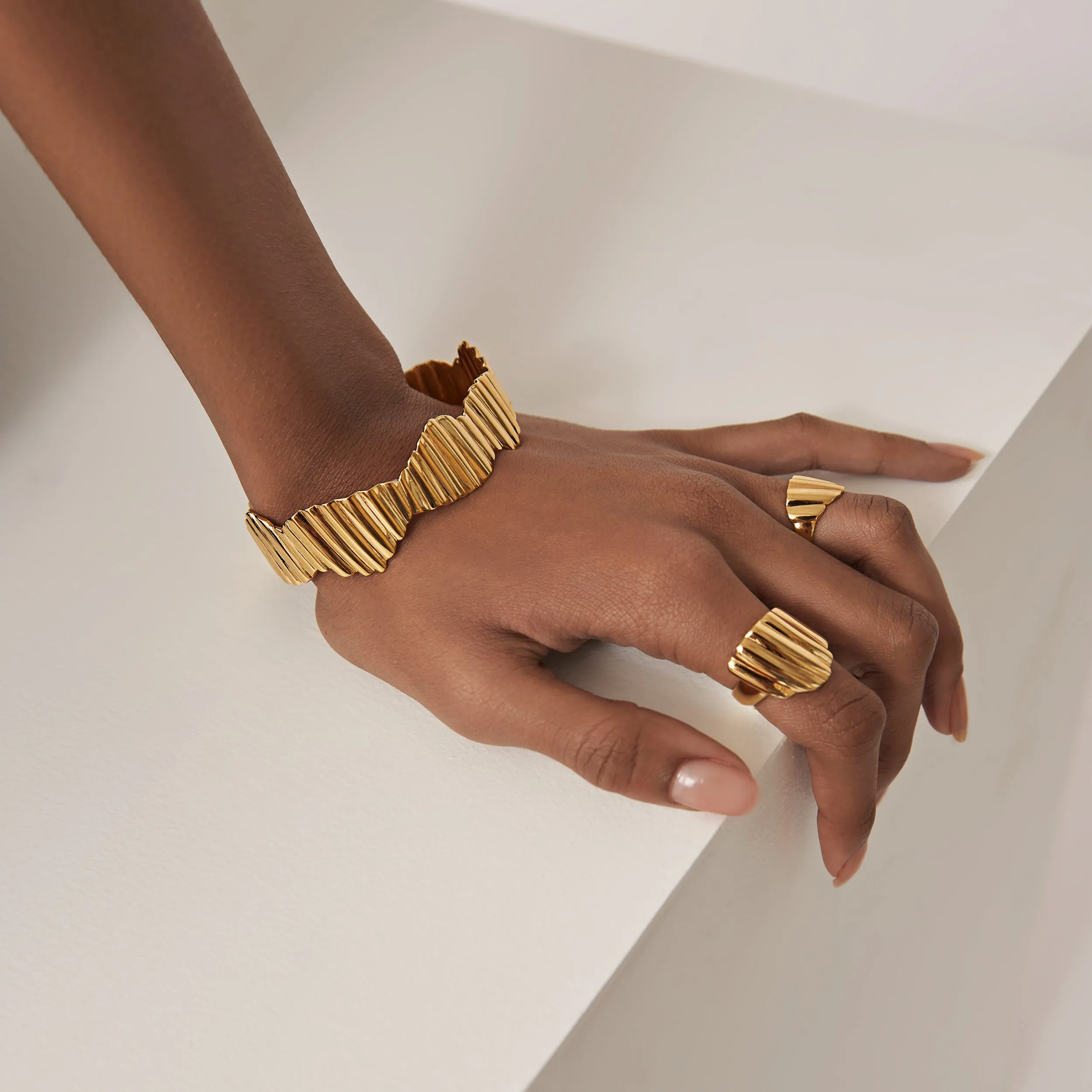 Sunray Bangle - Gold