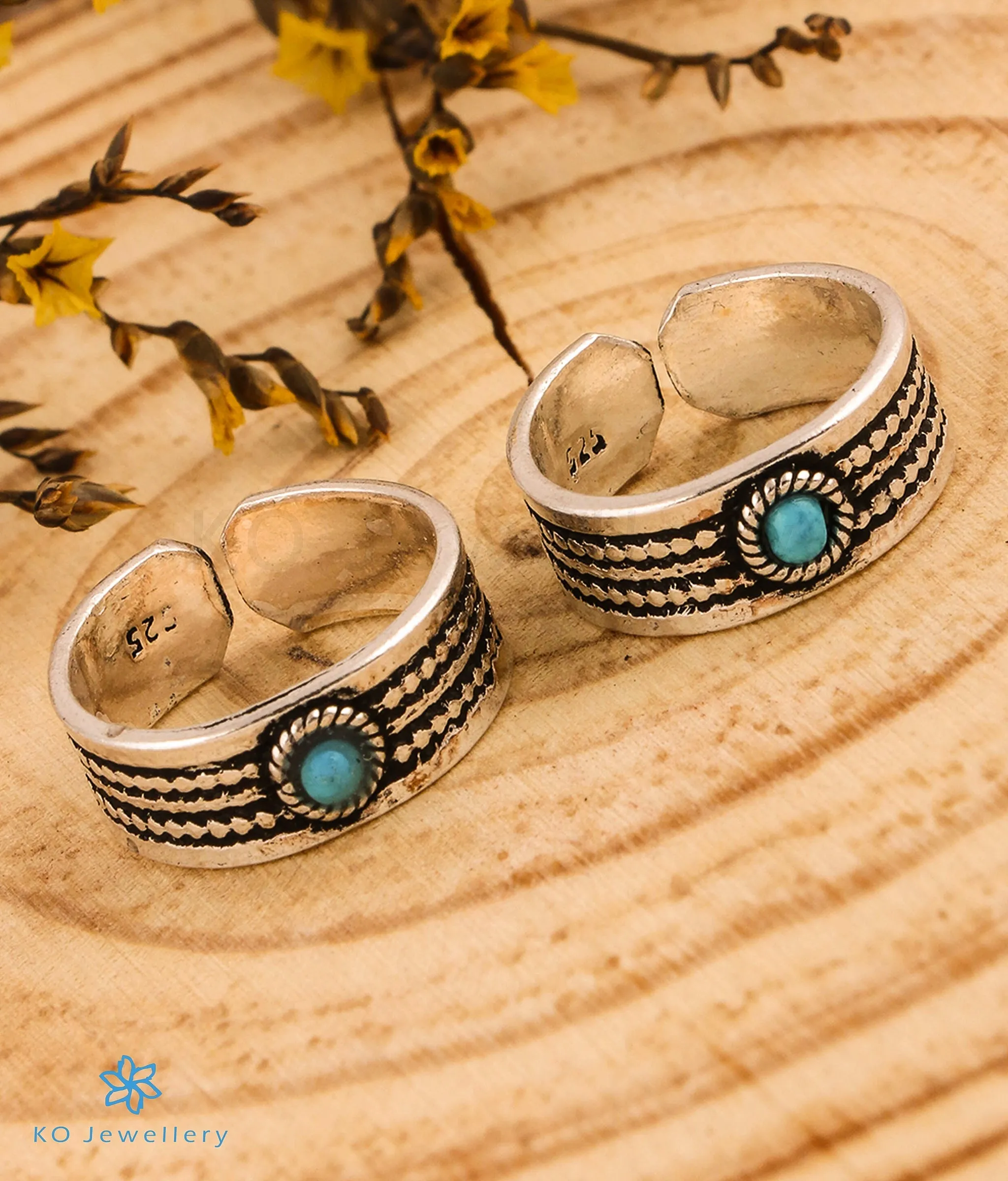 The Anupa Silver Toe-Rings (Turquoise)