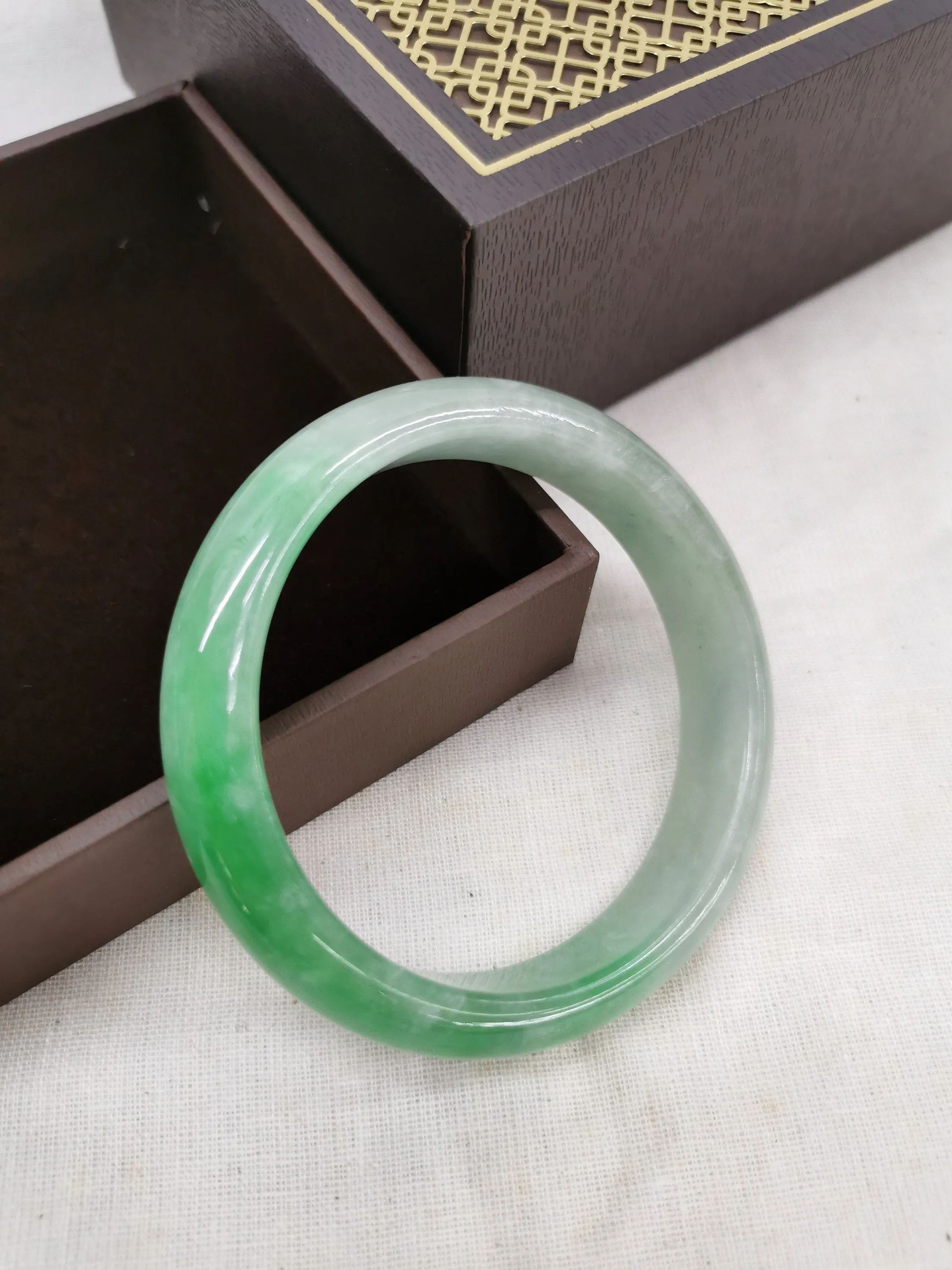 Translucent Light Green Jade Wide Bangle