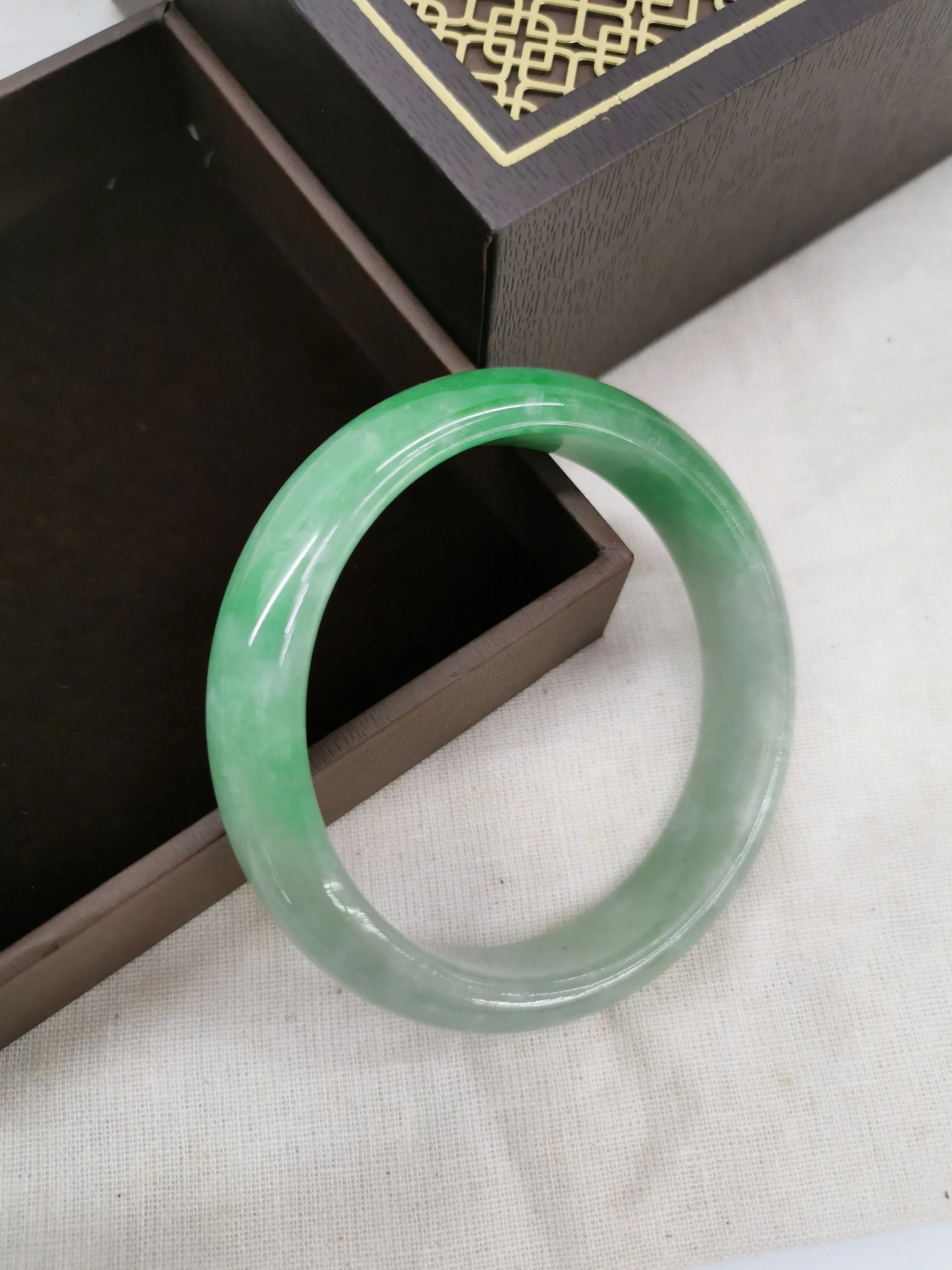 Translucent Light Green Jade Wide Bangle