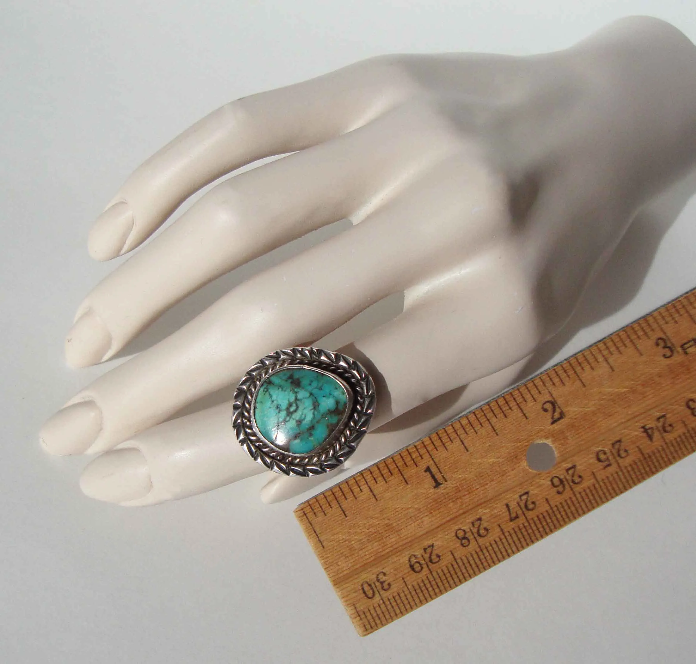 Vintage Navajo Indian Ring Sterling & Turquoise Sz 6.75