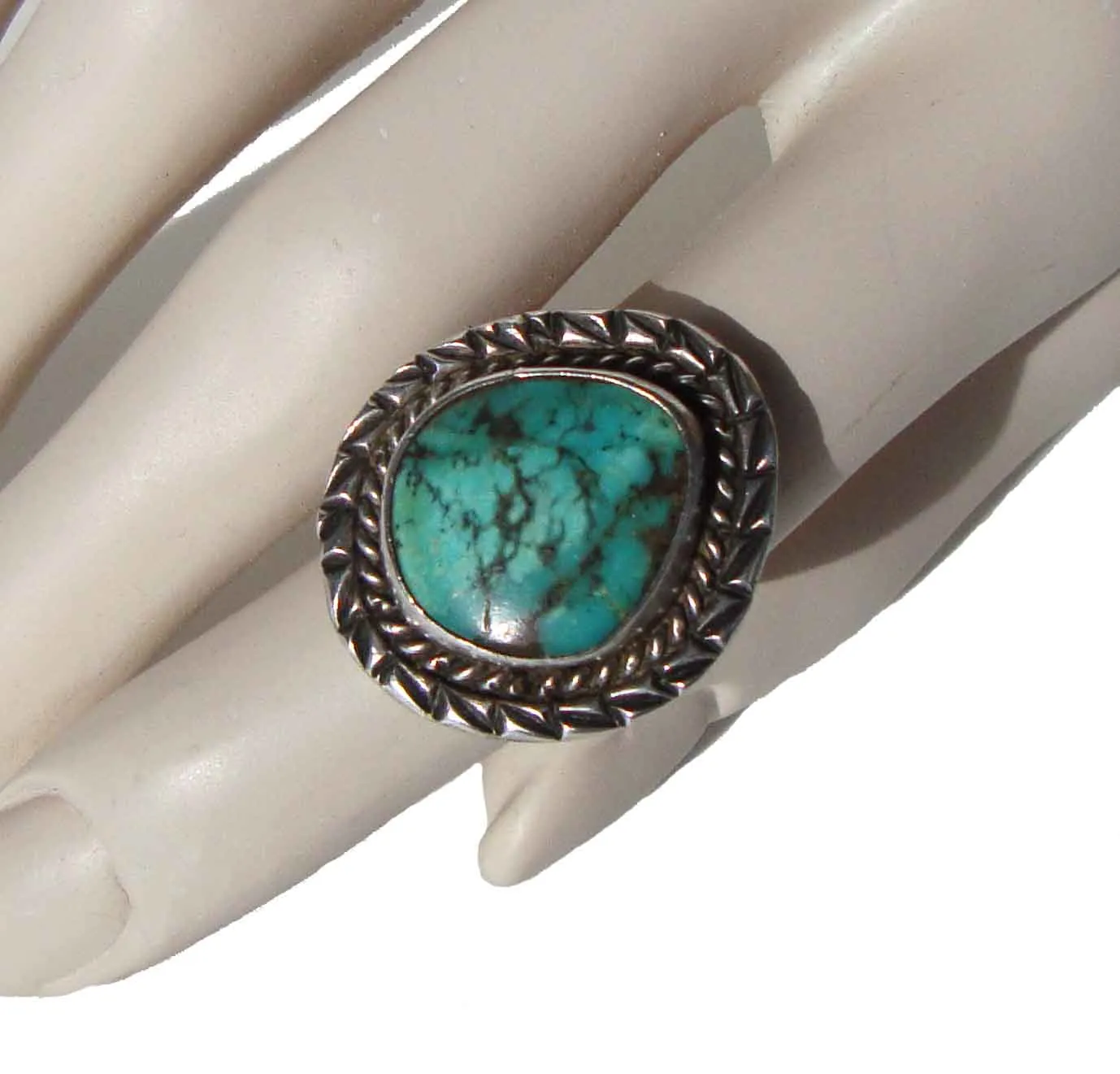 Vintage Navajo Indian Ring Sterling & Turquoise Sz 6.75