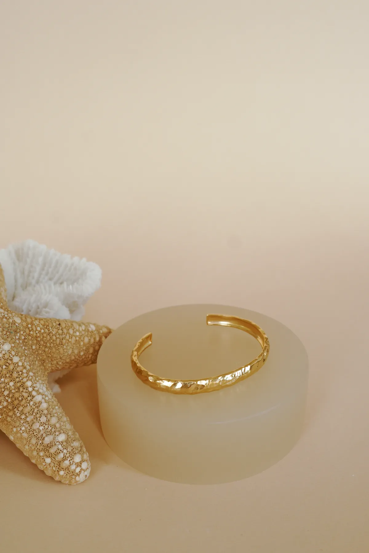 Water ripple bangle gold plated