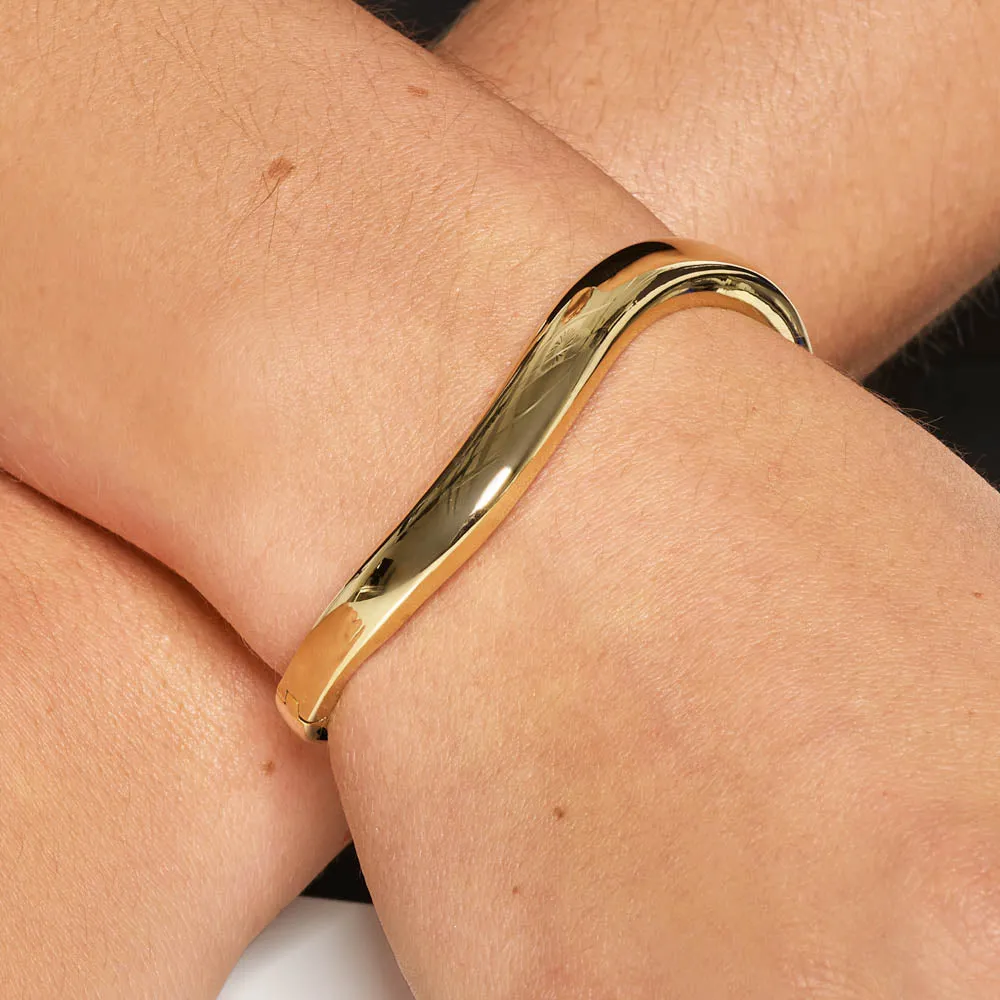 Wave Dome Bangle in Gold