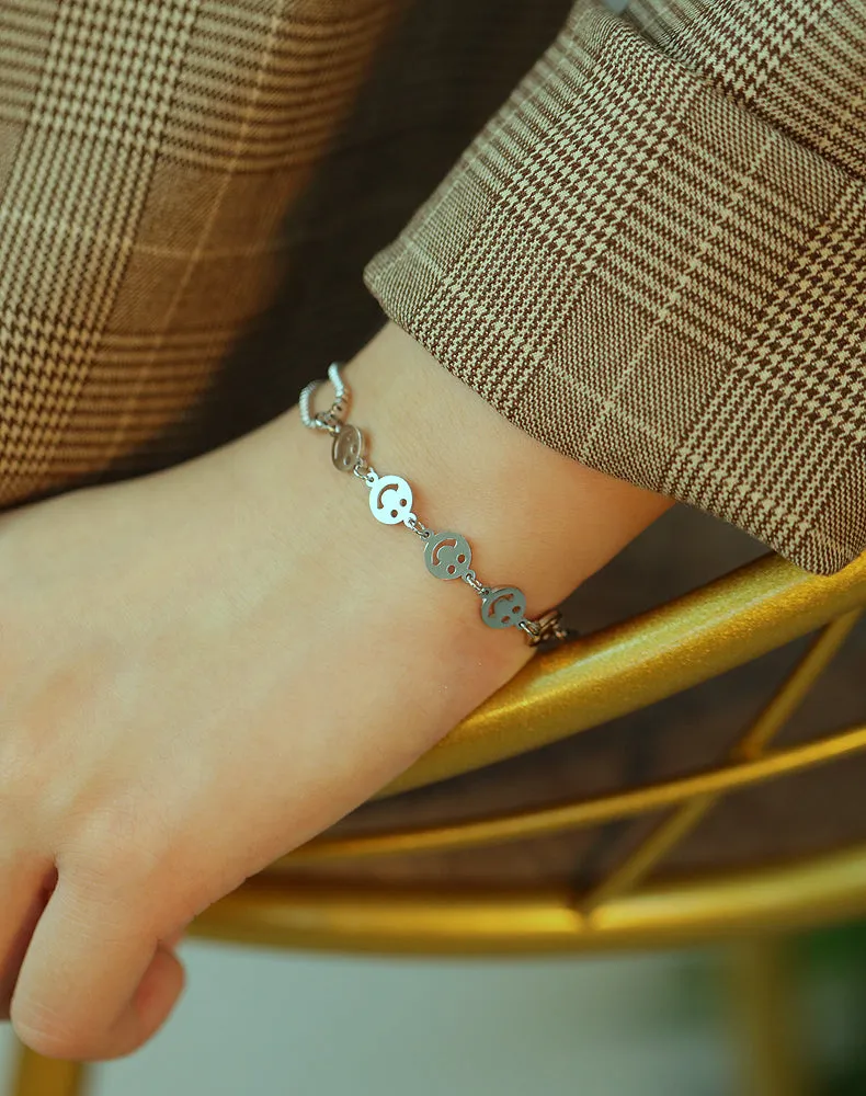 Women's Fashion Smiling Bracelet